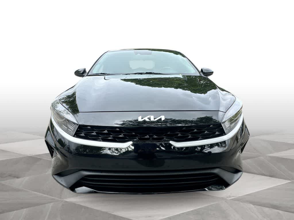 Thumbnail: 2023 Kia Forte - 3