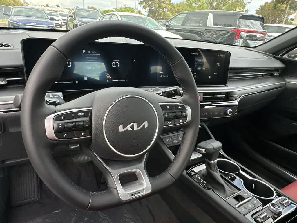 Thumbnail: 2026 Kia K5 - 13