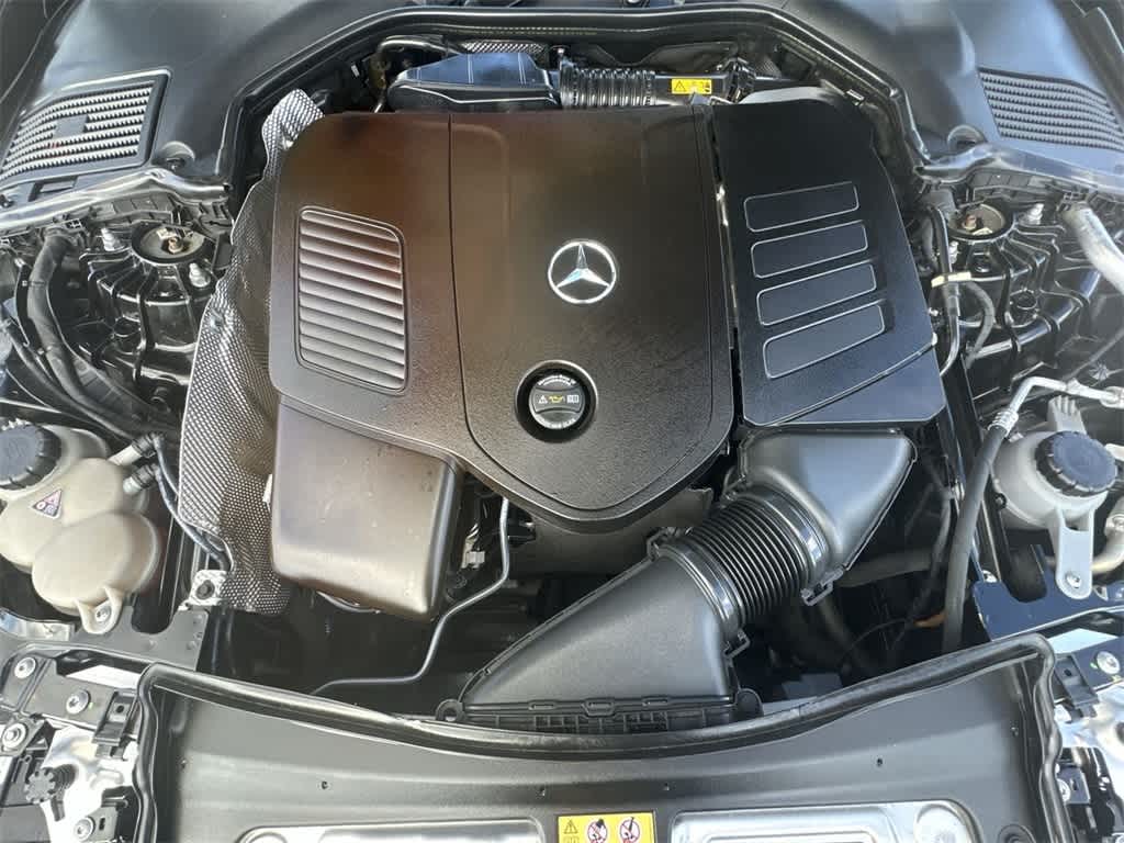 Thumbnail: 2022 Mercedes-Benz C-Class - 12