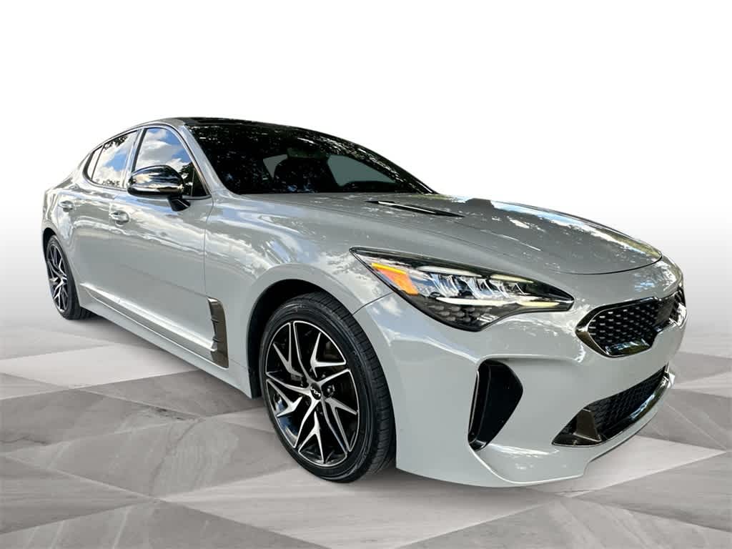 Thumbnail: 2022 Kia Stinger - 2