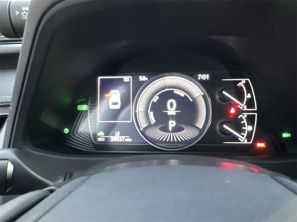 Thumbnail: 2023 Lexus UX - 16