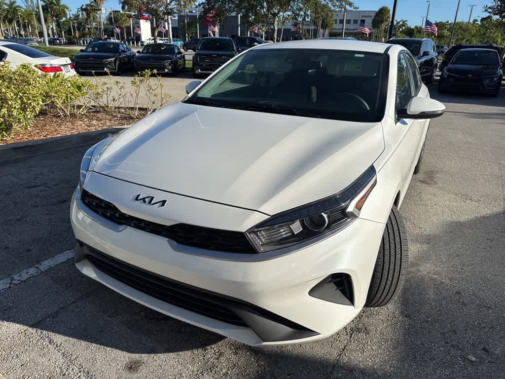 Thumbnail: 2023 Kia Forte - 1