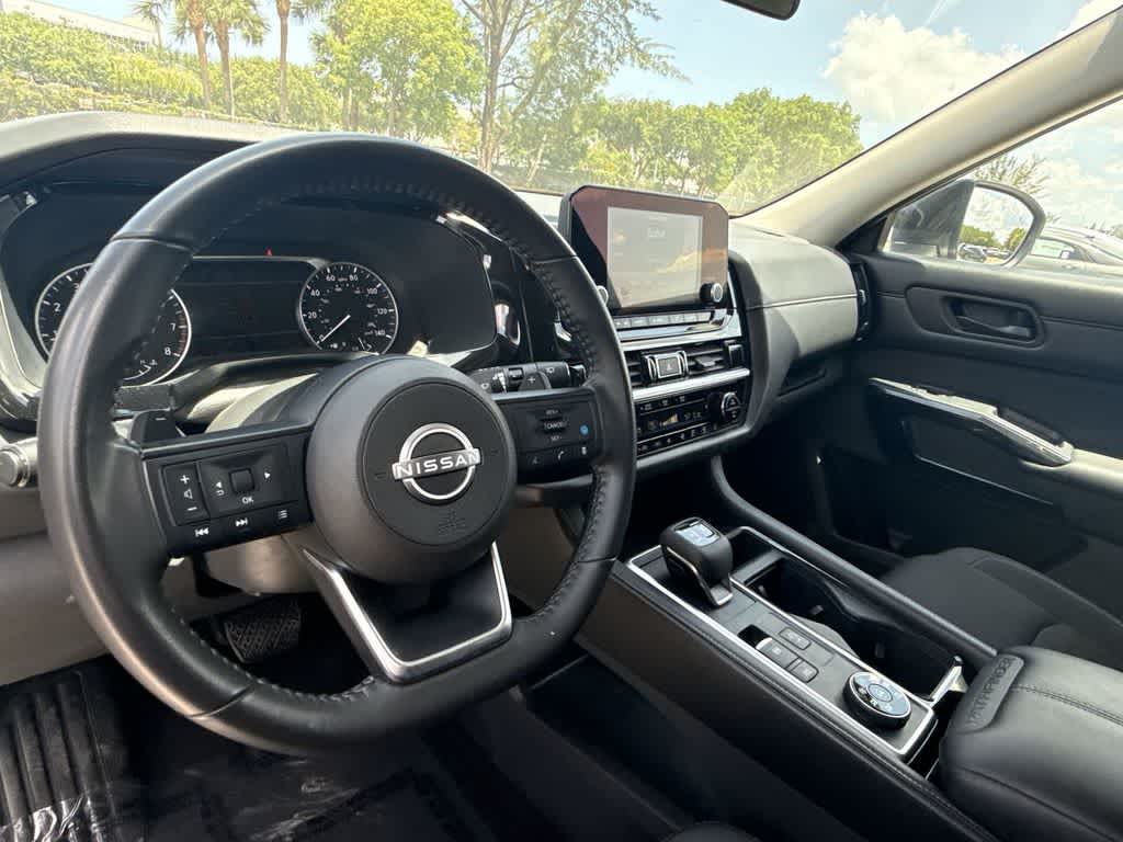 Thumbnail: 2025 Nissan Pathfinder - 18