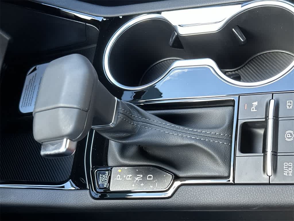 Thumbnail: 2026 Kia K5 - 21