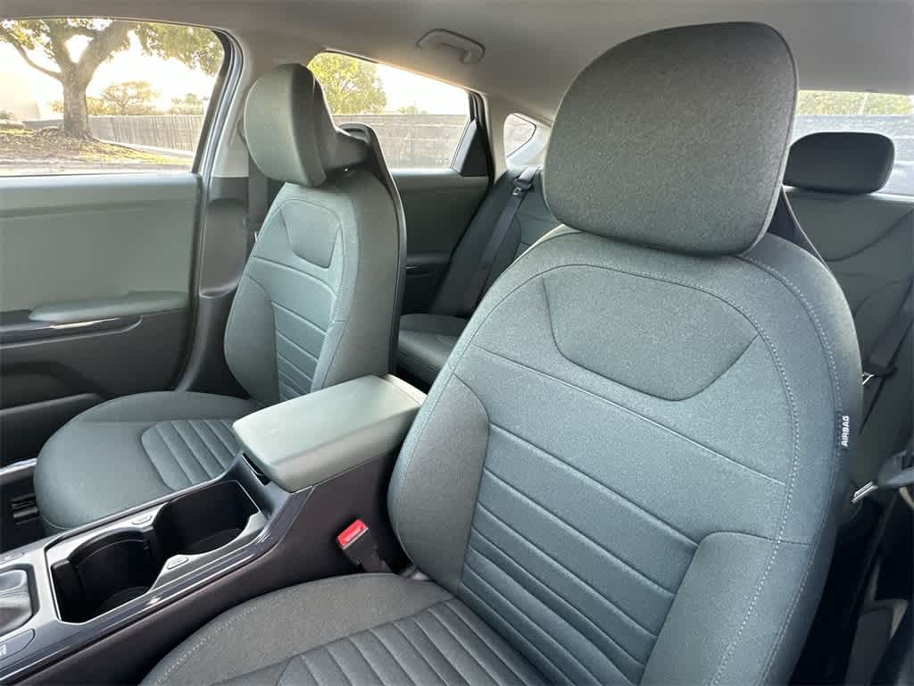 Thumbnail: 2025 Kia K4 - 14