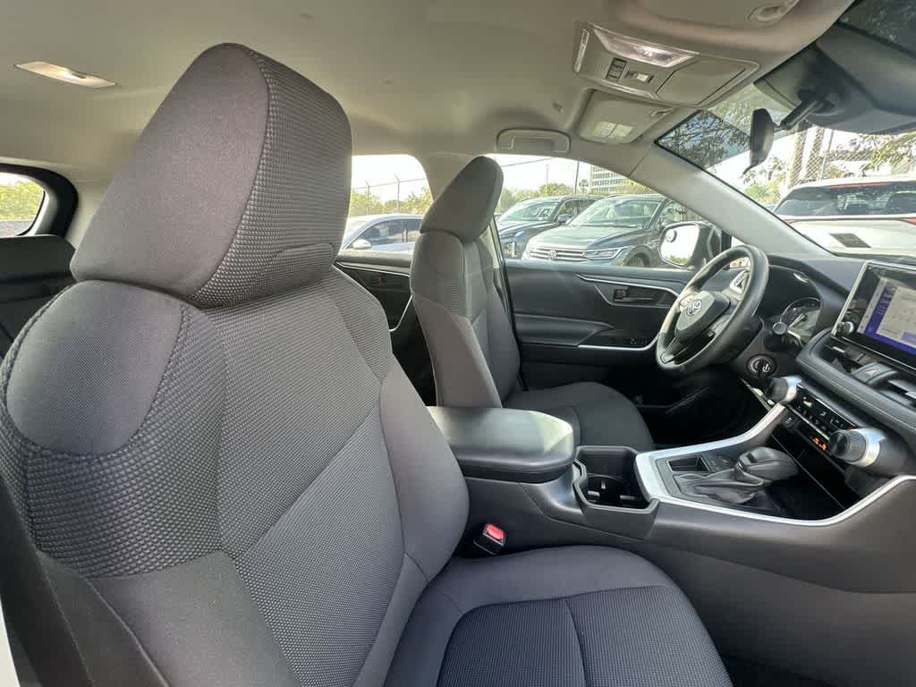 Thumbnail: 2023 Toyota RAV4 - 27