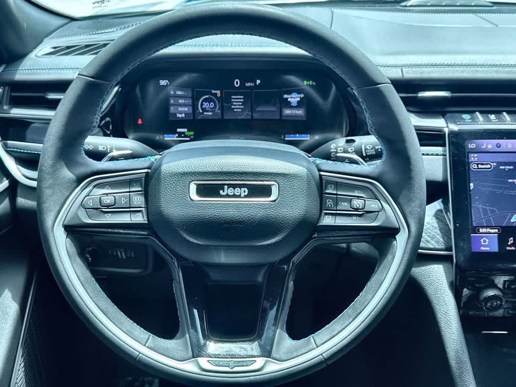 Thumbnail: 2022 Jeep Grand Cherokee - 15