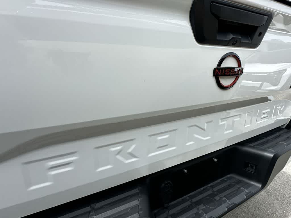 Thumbnail: 2024 Nissan Frontier - 11