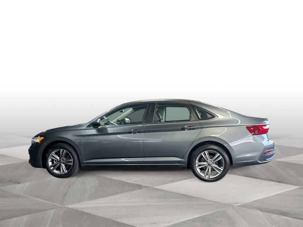 Thumbnail: 2024 Volkswagen Jetta - 5