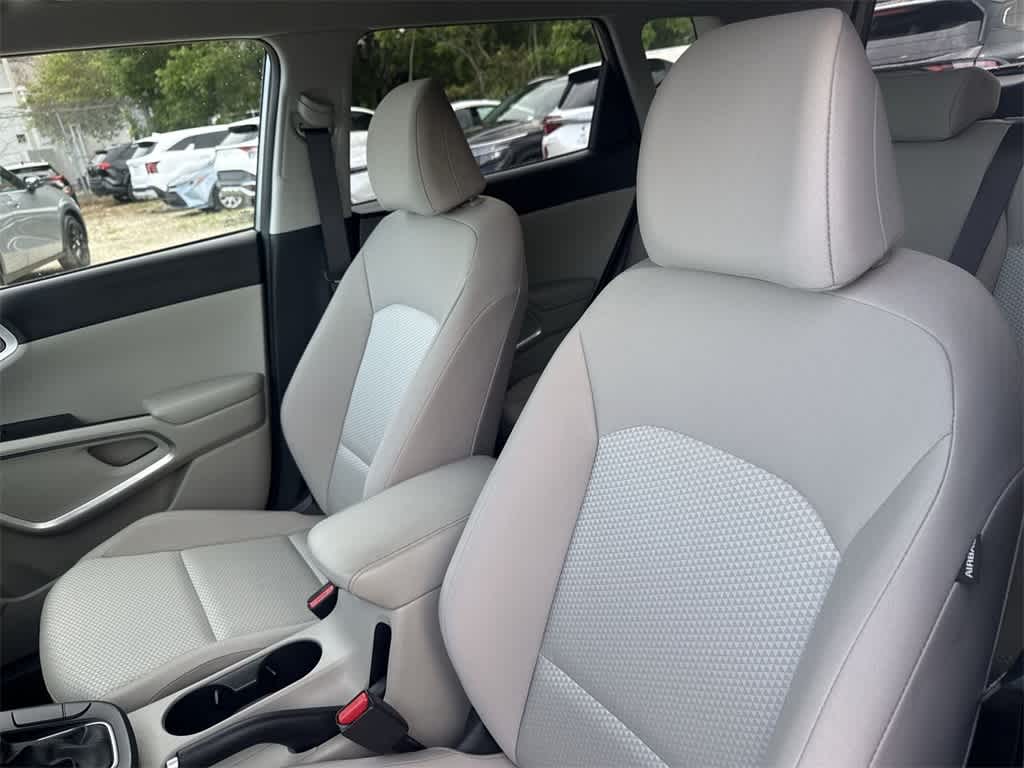 2023 Kia Soul LX 14