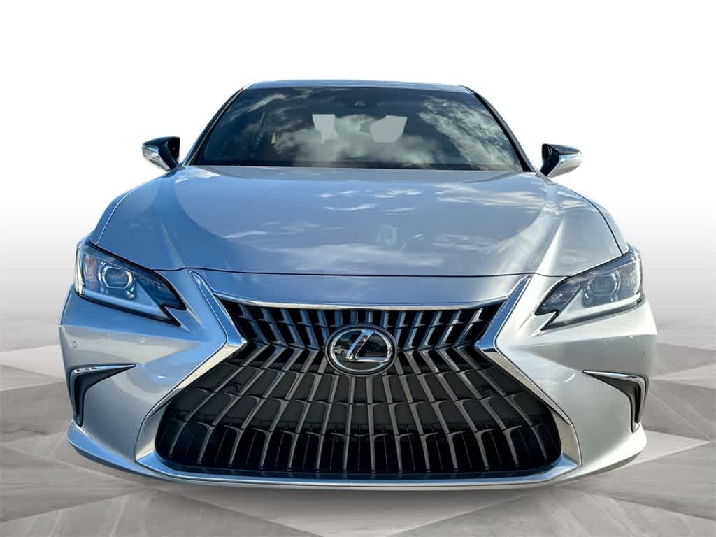 Thumbnail: 2023 Lexus ES - 3