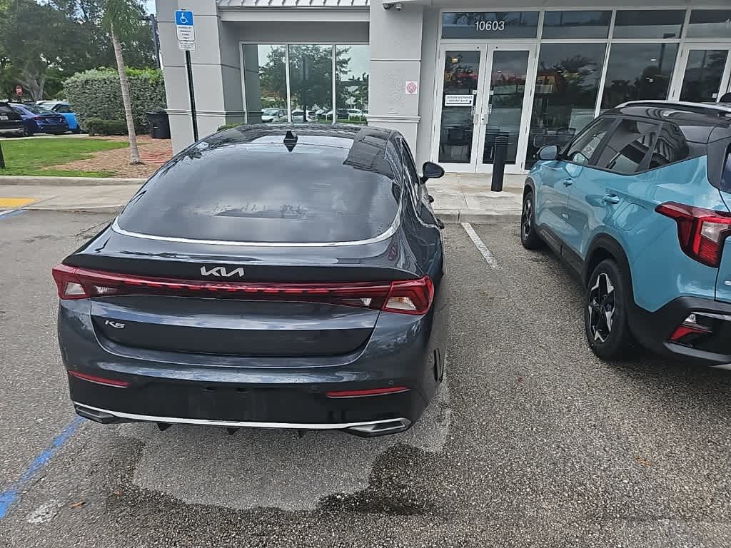 Thumbnail: 2022 Kia K5 - 16