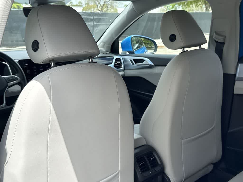 Thumbnail: 2025 Volkswagen Taos - 23