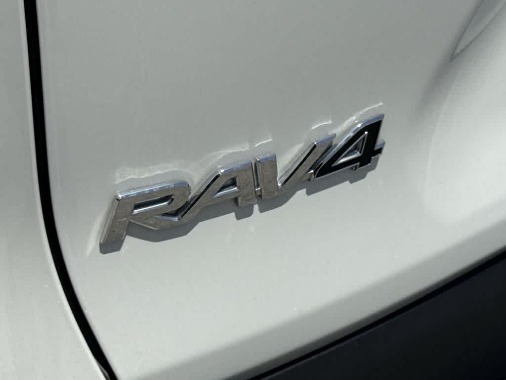 Thumbnail: 2025 Toyota RAV4 - 10