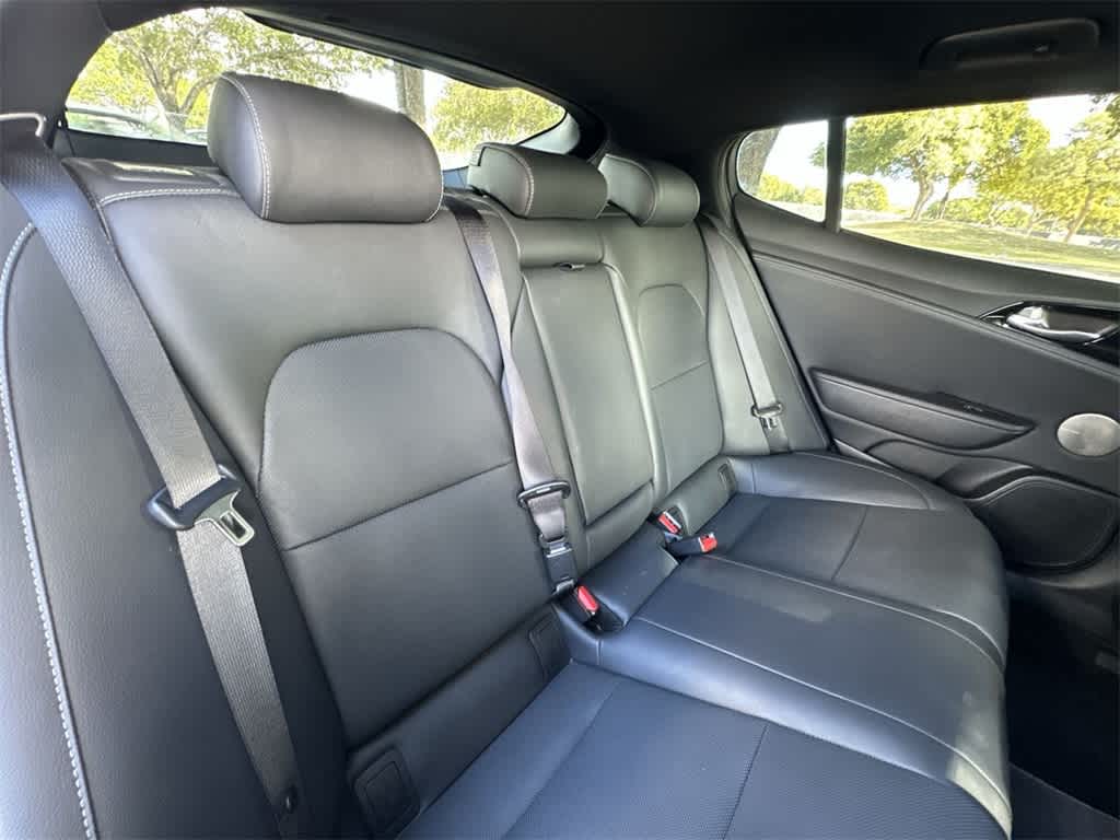 Thumbnail: 2022 Kia Stinger - 26