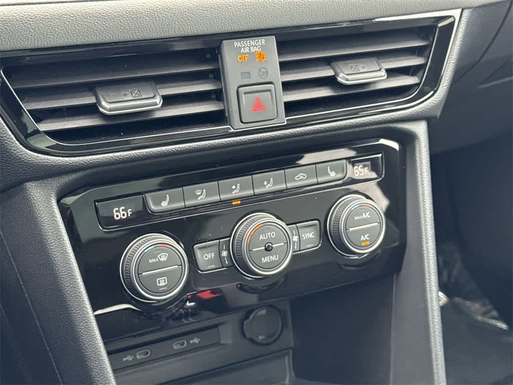 Thumbnail: 2023 Volkswagen Taos - 20