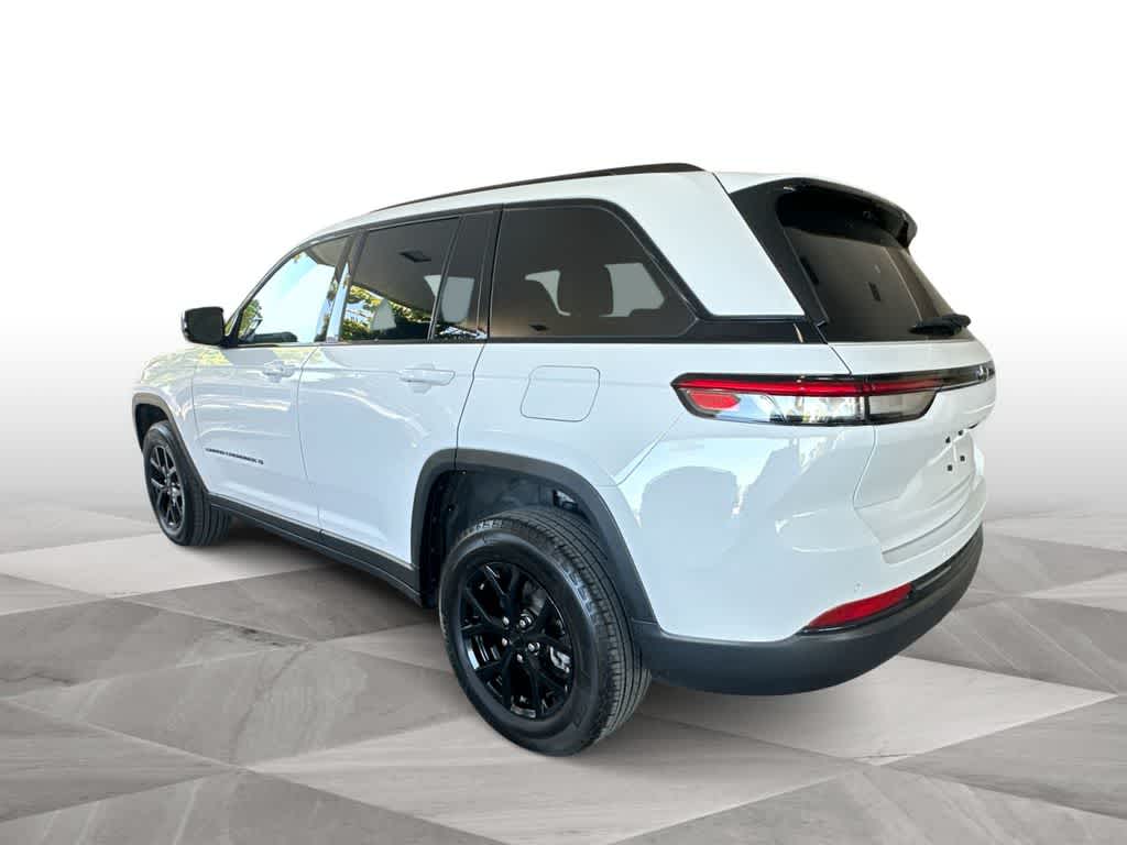 Thumbnail: 2025 Jeep Grand Cherokee - 6