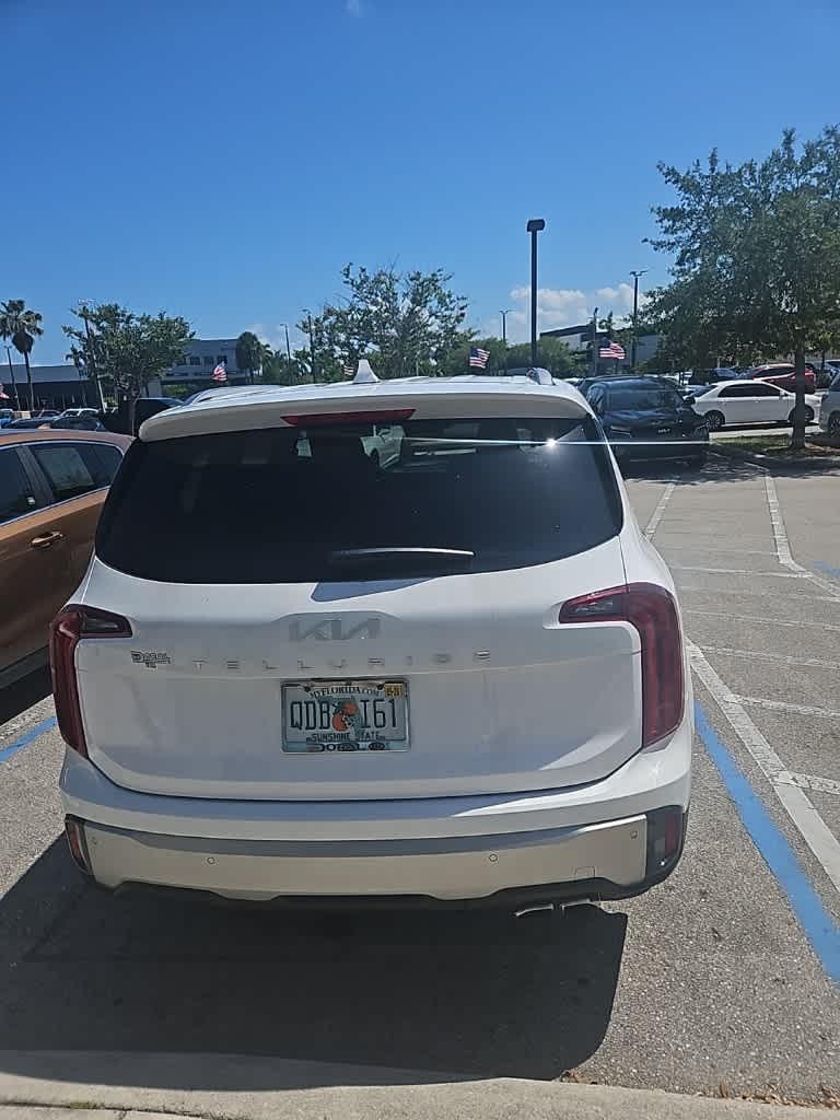 Thumbnail: 2023 Kia Telluride - 16