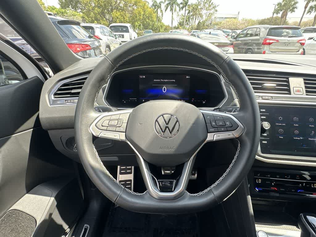 Thumbnail: 2023 Volkswagen Tiguan - 15