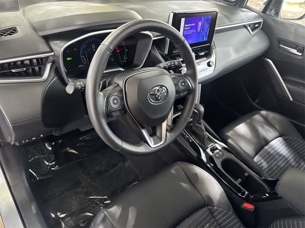 Thumbnail: 2023 Toyota Corolla Cross - 13