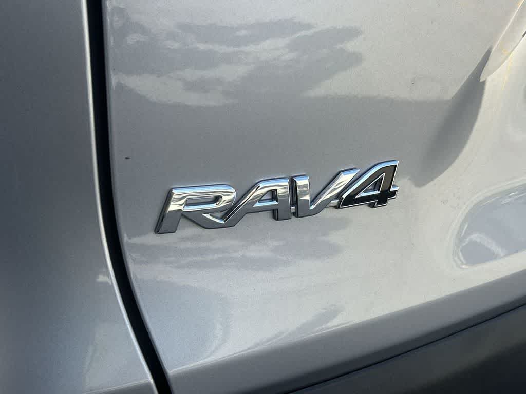 Thumbnail: 2025 Toyota RAV4 - 10