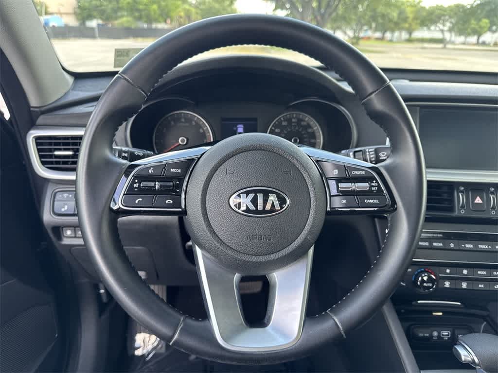 Thumbnail: 2019 Kia Optima - 15