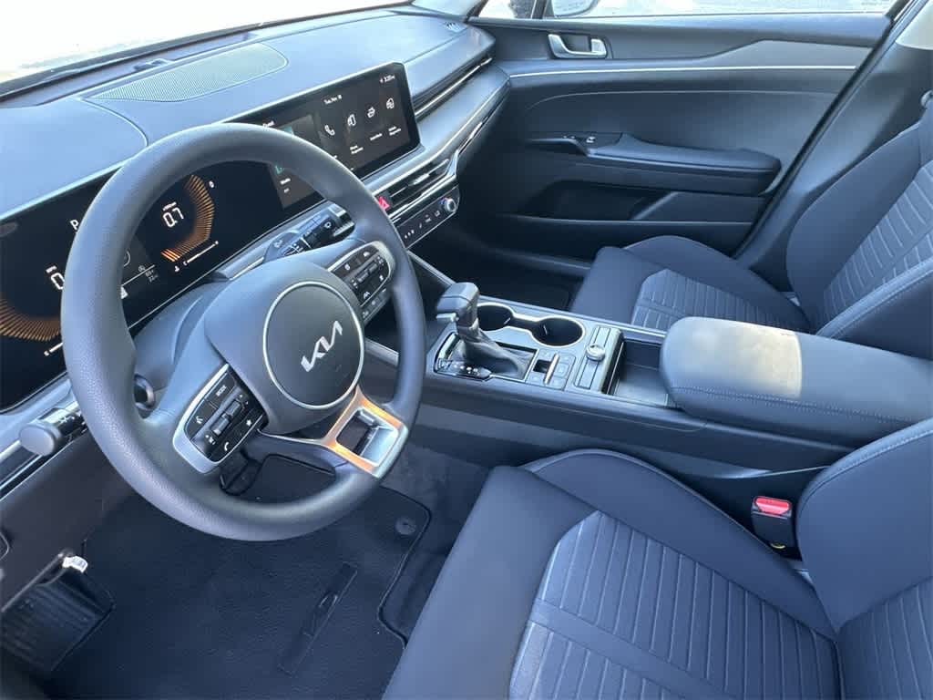 Thumbnail: 2026 Kia K5 - 13