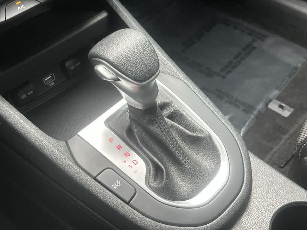 Thumbnail: 2023 Kia Forte - 28