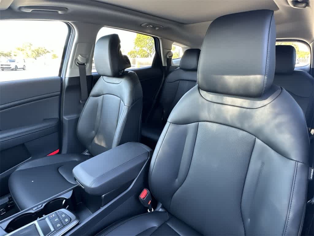 Thumbnail: 2026 Kia Sportage - 14