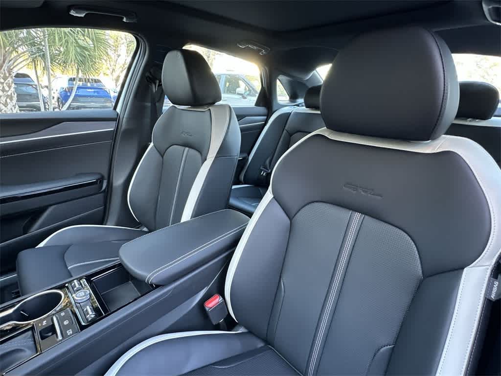 Thumbnail: 2026 Kia K5 - 14