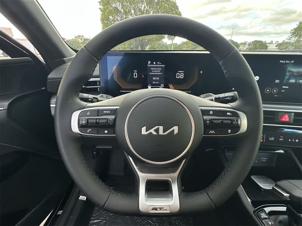 Thumbnail: 2026 Kia K5 - 15