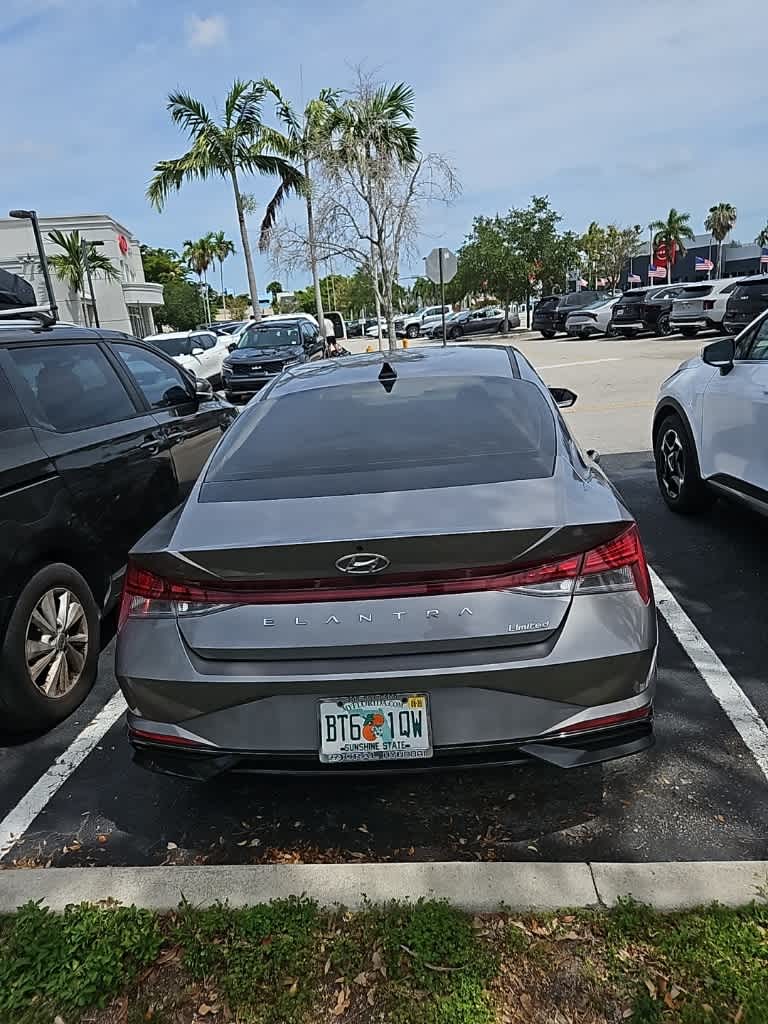 Thumbnail: 2023 Hyundai Elantra - 15