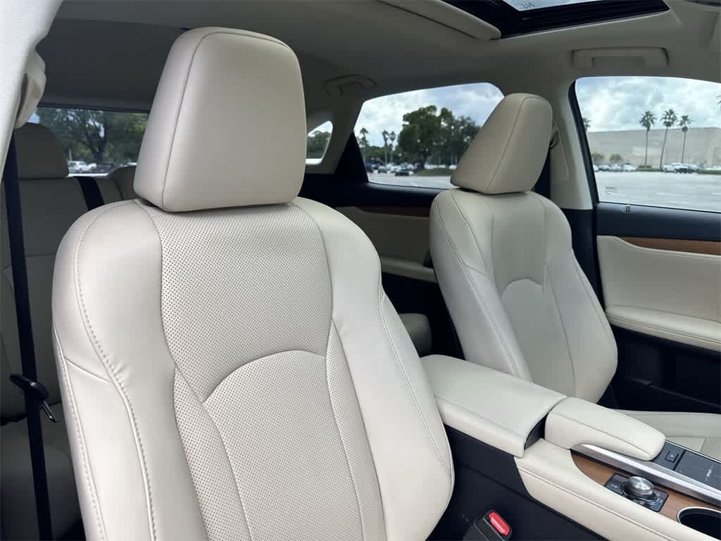 Thumbnail: 2022 Lexus RX - 26