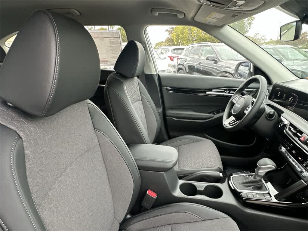 Thumbnail: 2026 Kia Seltos - 27