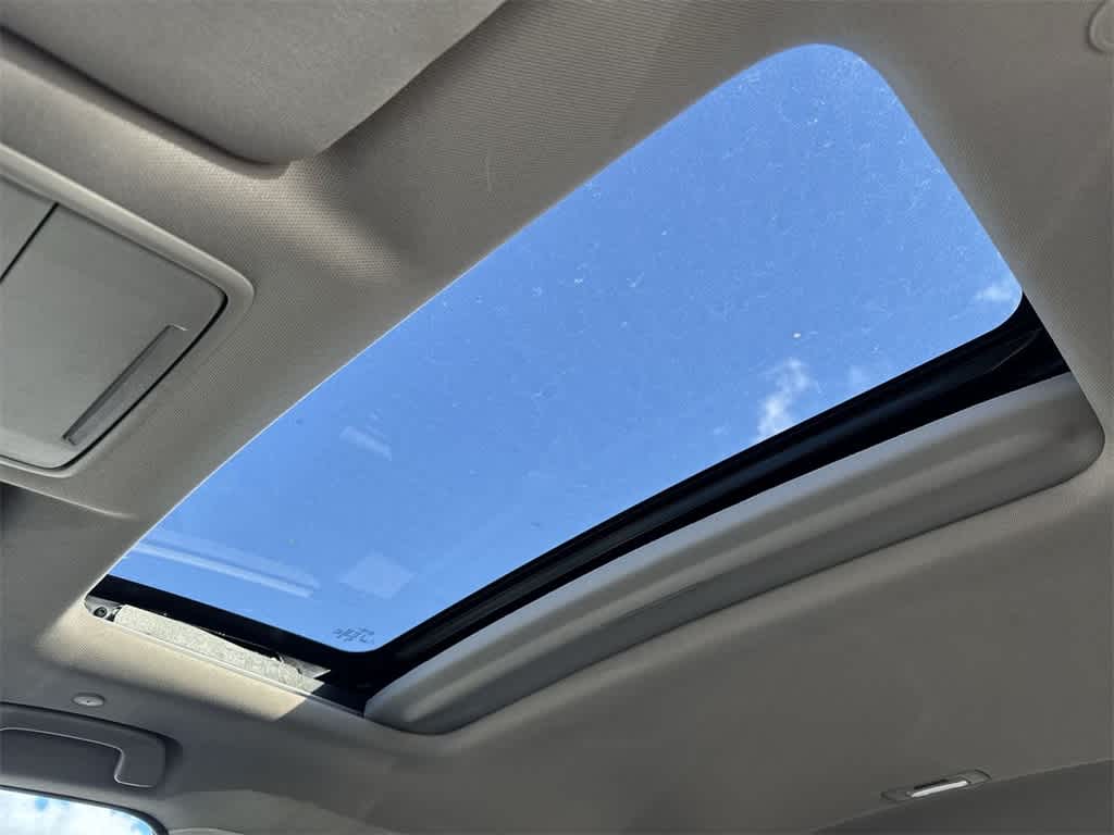 Thumbnail: 2023 Honda CR-V - 17