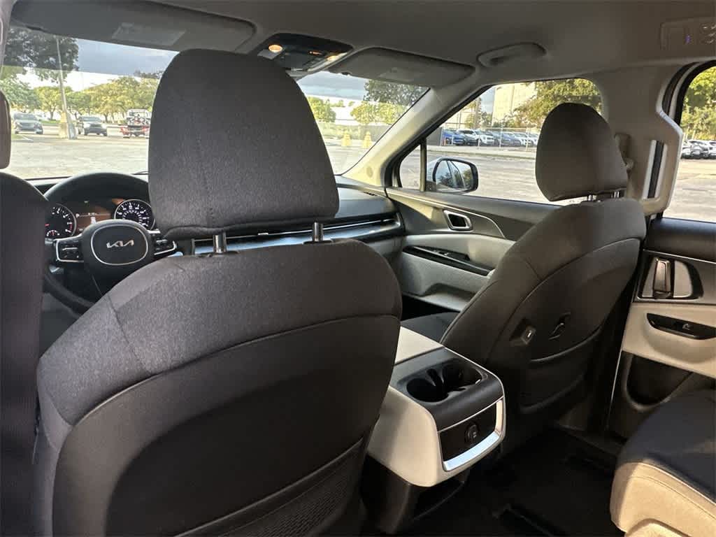 Thumbnail: 2023 Kia Carnival - 23
