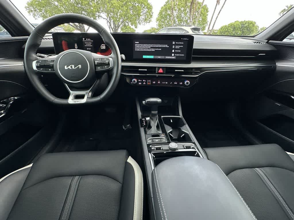 Thumbnail: 2025 Kia K5 - 17