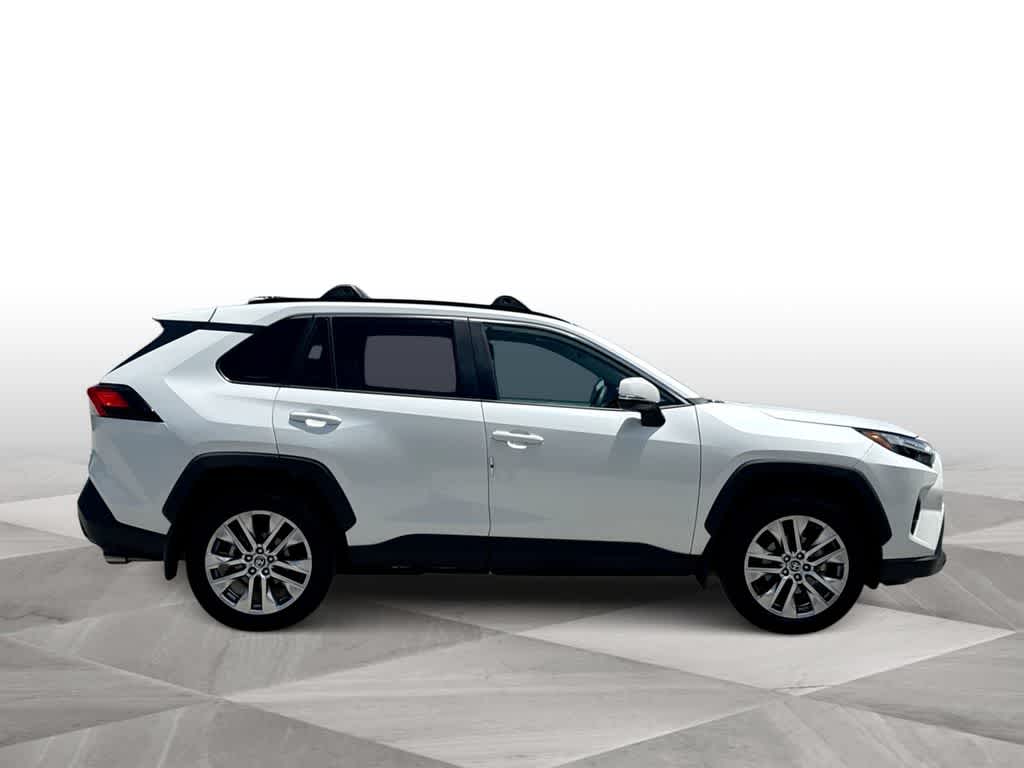 Thumbnail: 2025 Toyota RAV4 - 9