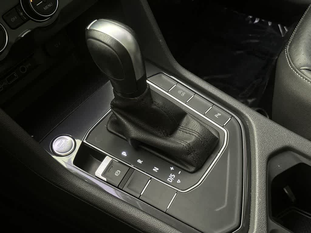 Thumbnail: 2020 Volkswagen Tiguan - 21