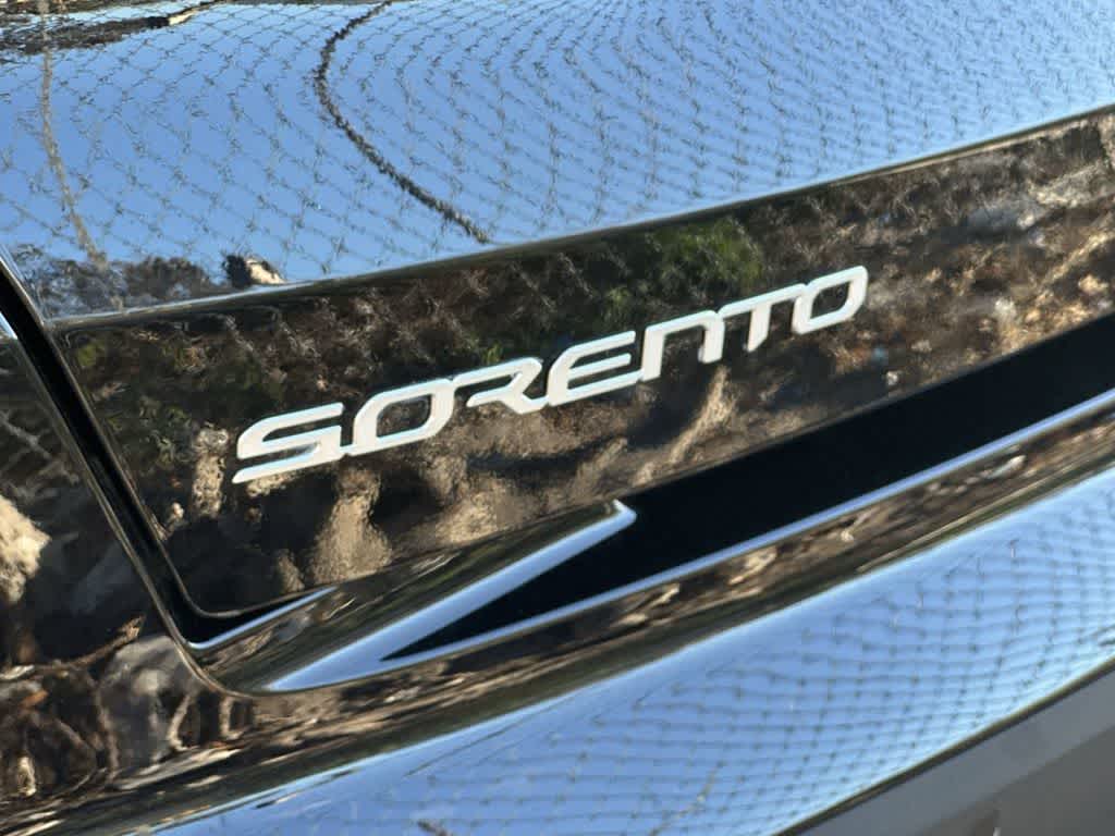 Thumbnail: 2023 Kia Sorento - 11