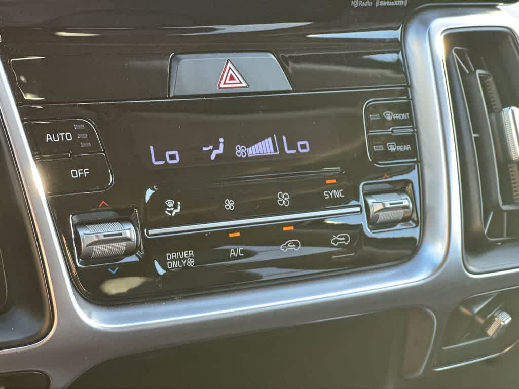 Thumbnail: 2023 Kia Sorento - 21