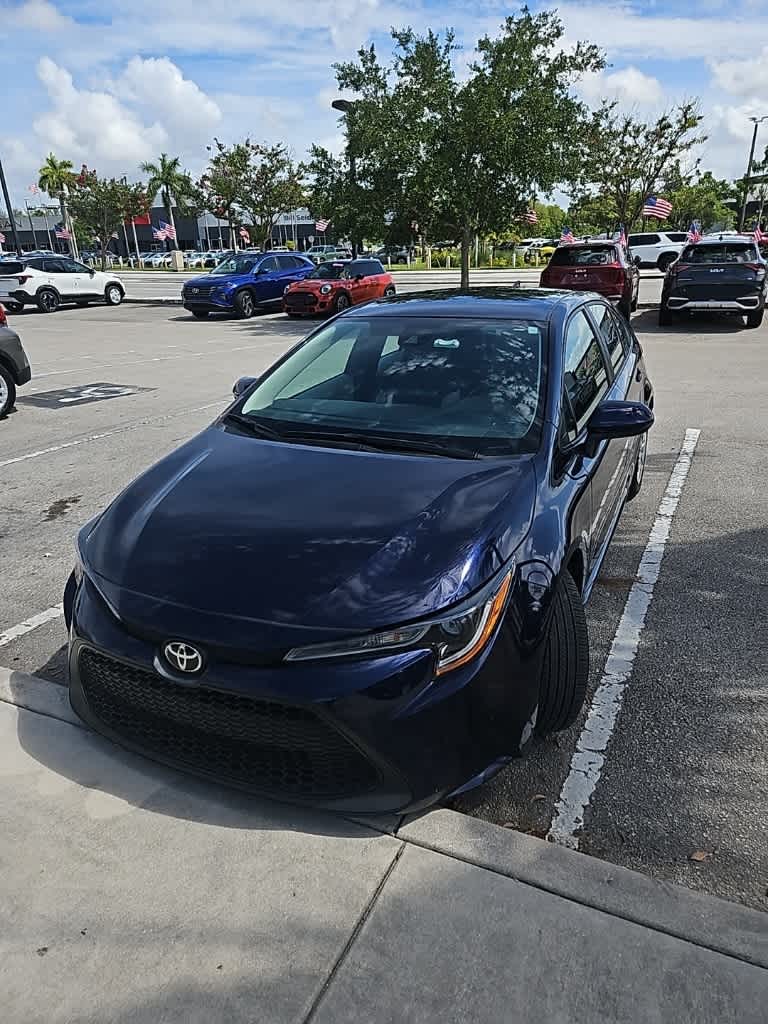Thumbnail: 2022 Toyota Corolla - 3