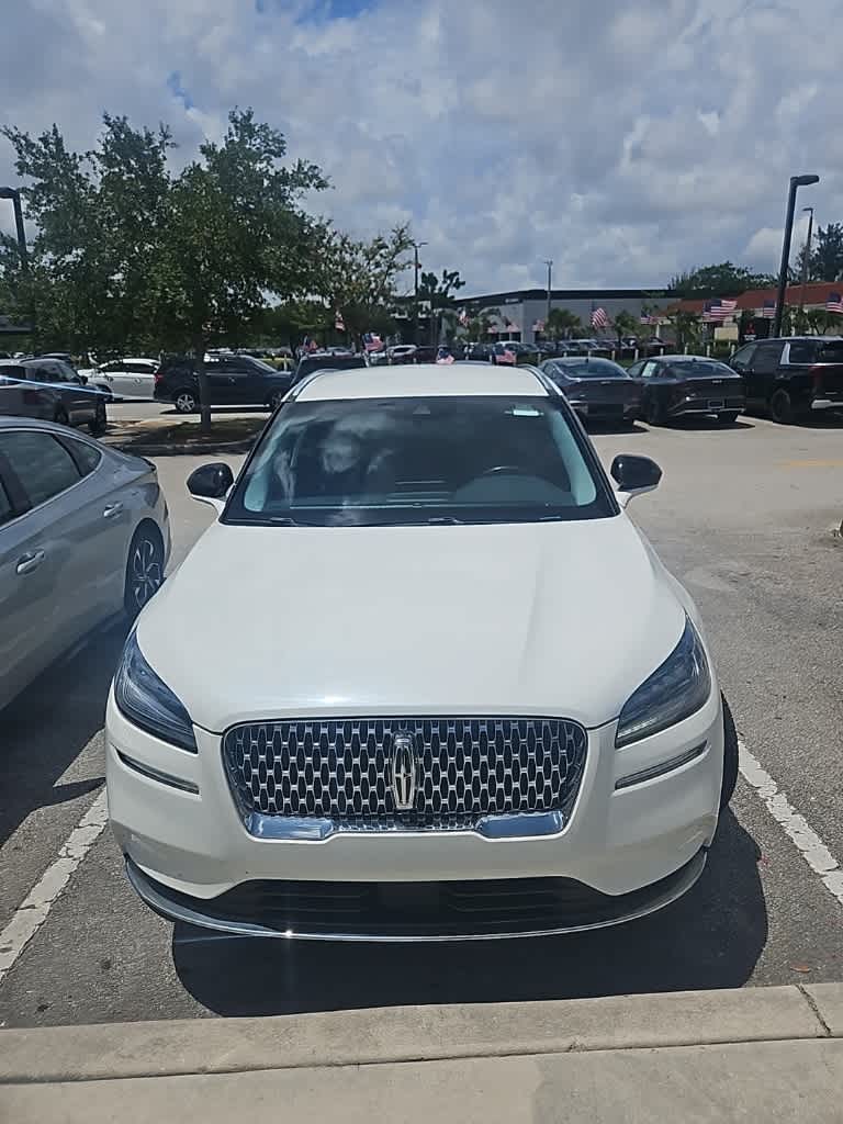 Thumbnail: 2021 Lincoln Corsair - 1