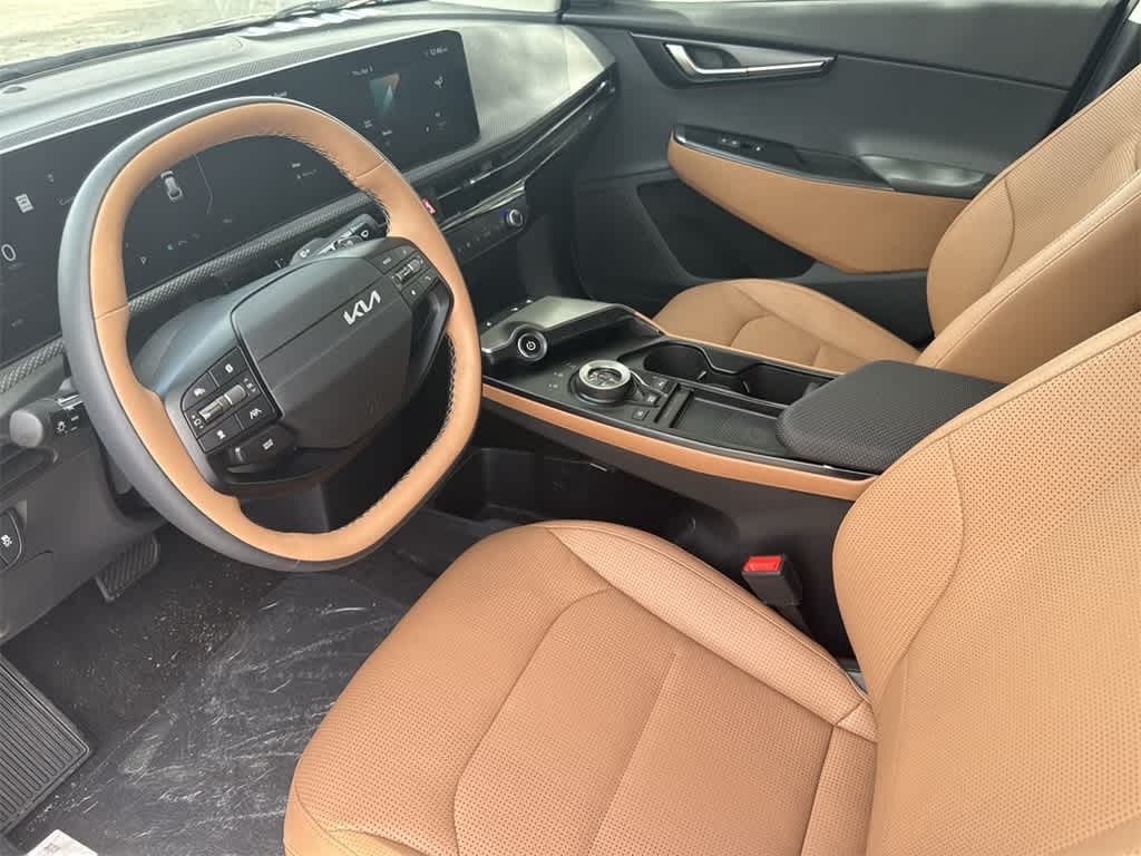 Thumbnail: 2025 Kia EV6 - 7