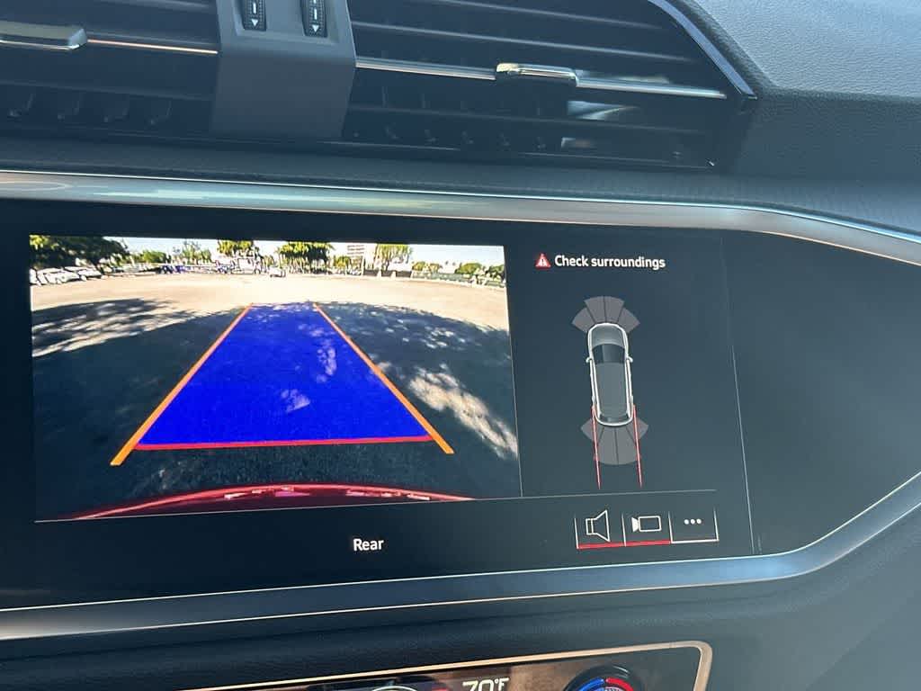 Thumbnail: 2025 Audi Q3 - 19