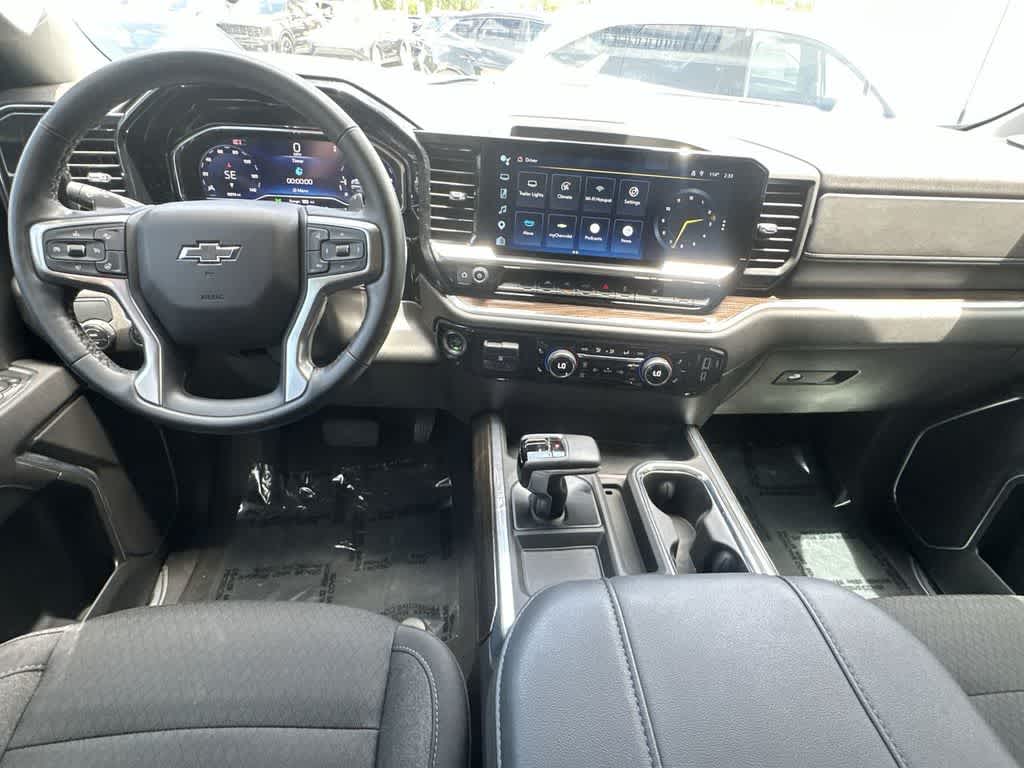 Thumbnail: 2025 Chevrolet Silverado 1500 - 17
