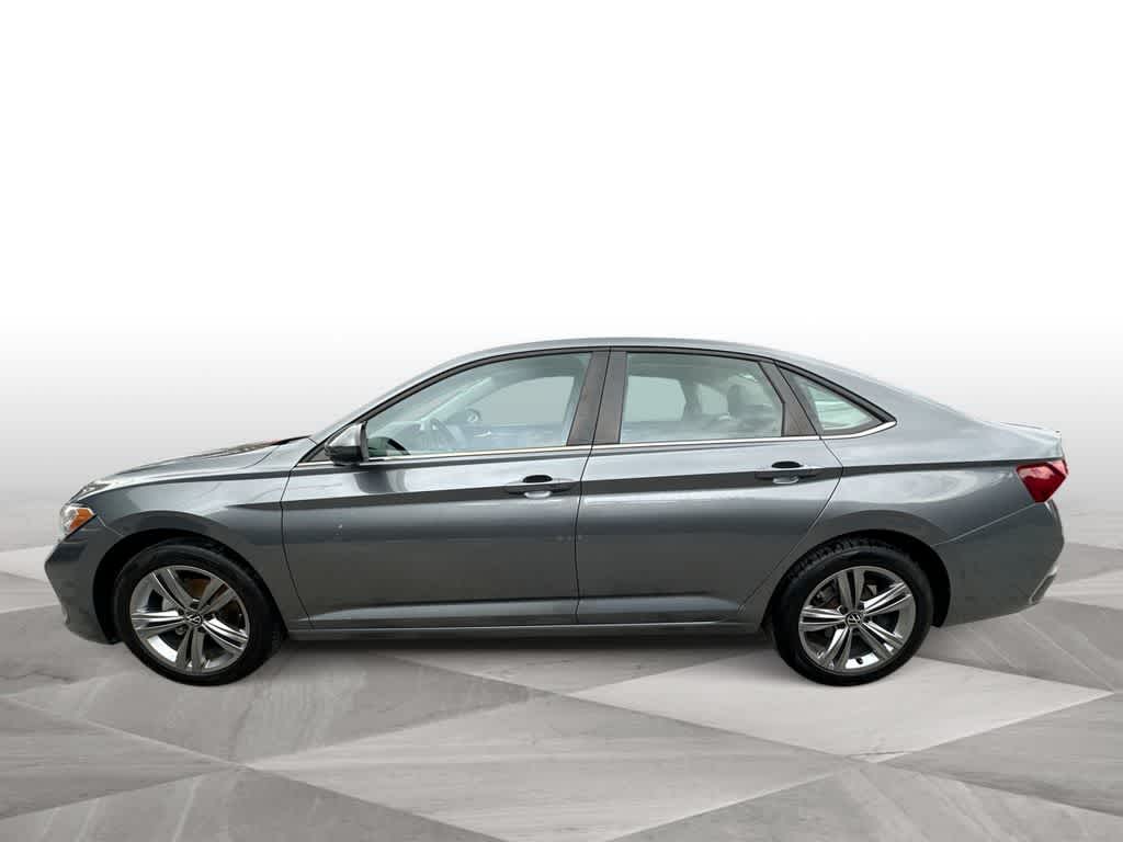Thumbnail: 2022 Volkswagen Jetta - 5
