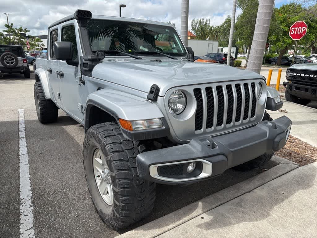 Thumbnail: 2022 Jeep Gladiator - 4