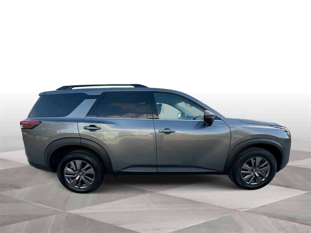 Thumbnail: 2025 Nissan Pathfinder - 9