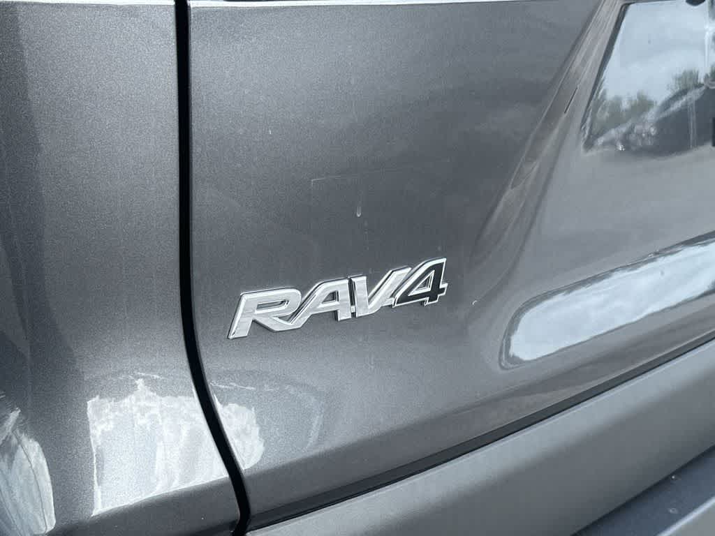 Thumbnail: 2023 Toyota RAV4 - 11
